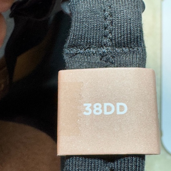 Cacique Boost Plunge Bra Size 38 DD - Picture 6 of 7